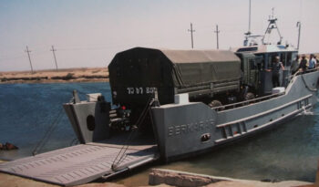 
									15M LANDING CRAFT full								