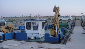 
									15M MOTOR BARGE full								