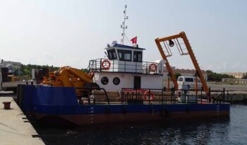 
									15M Motor Barge Full								