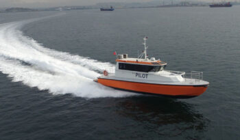 
									15M PILOT – CREW BOAT full								