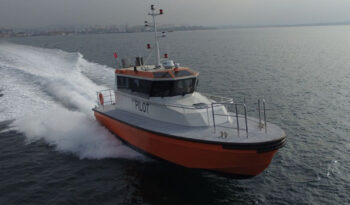 
									15M PILOT – CREW BOAT full								