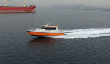 
									15M PILOT – CREW BOAT full								