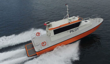
									15M Pilot – Crew Boat Full								