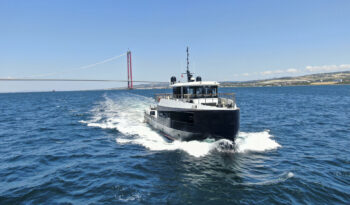 
									27M Yachts Support Vessels full								
