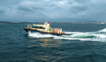 
									11,50M SURVEY BOAT full								