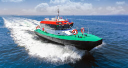 17M PILOT – CREW BOAT